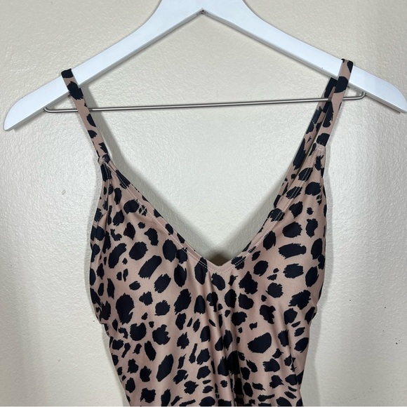 ModCloth The Peggy One-Piece Animal Print Vneck Swimsuit Size Medium Adjustable - Picture 4 of 11